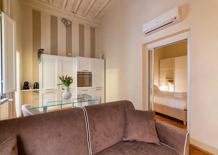 Apartament Loggia 17 *
